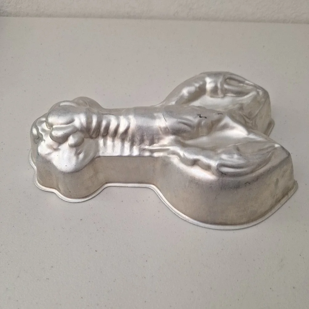 Vintage Silver Lobster Wall Hanging Jello Cake Mold MCM Gold Girls
